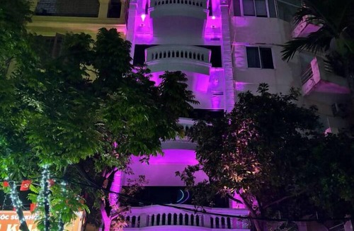 Trung Hoa Nhan Chinh Hotel | 6 SENSES HOTEL
