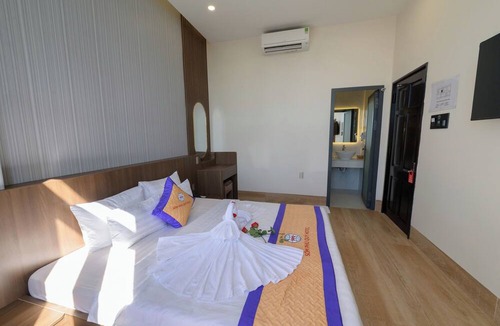 Phuoc Dan Hotel | Som Phu Quy 3 Hotel