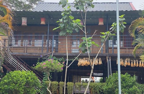 Van Chan Bed & Breakfast | Homestay Nha Cua Mi