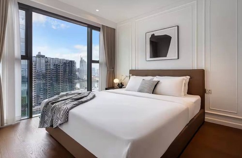 Thu Thiem Hotel | Sarang Smile Luxstay The Crest Residence