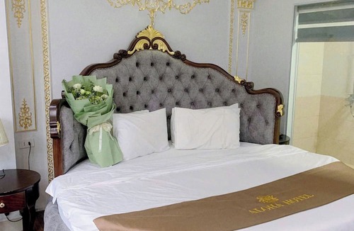 Tay Ho Hotel | Aloha Hotel