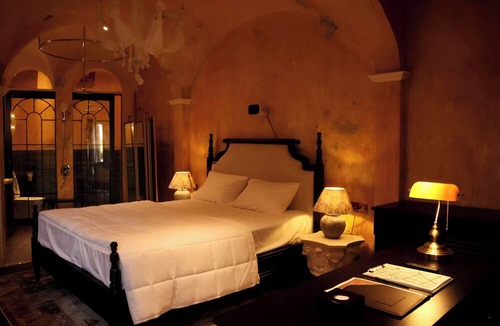 Ba Dinh Hotel | DEMO Inn & Ine - Poetic Studio Stay