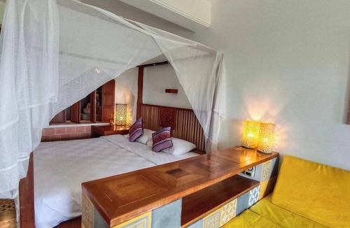 Phu Vang Hotel | Villa Louise Hue Beach Boutique Hotel