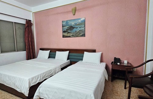 Chinatown Hotel | Trung Mai Hotel