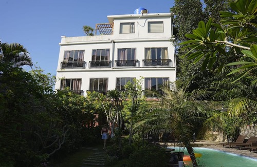 Cat Hai Hotel | Backpackers