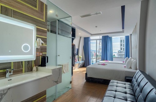 Tran Phu Beach Hotel | W Premium Nha Trang