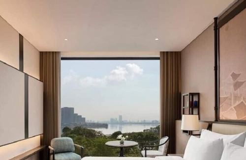 Nhat Tan Hotel | Dusit Le Palais Tu Hoa Hanoi