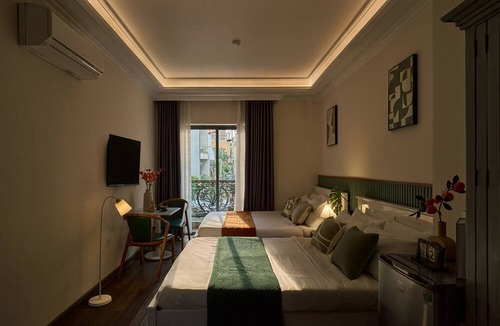 Tan Binh Hotel | The Passion Hotel Airport - 5 minutes to Tan Son Nhat