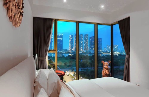 Thu Thiem Hotel | The Crest Residence Luxury by Metropole