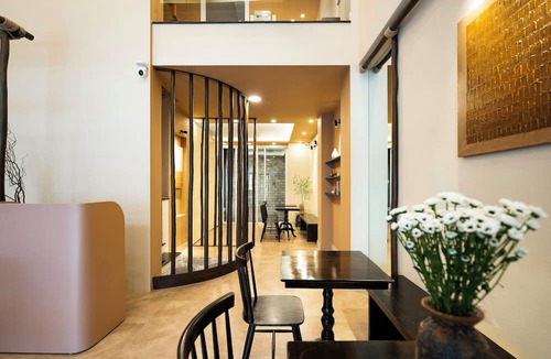 Phuong 8 Hotel | HemTouch House