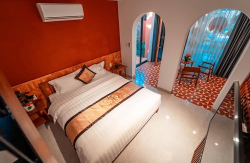 Hue Bed & Breakfast | TRUONG PHU HOUSE