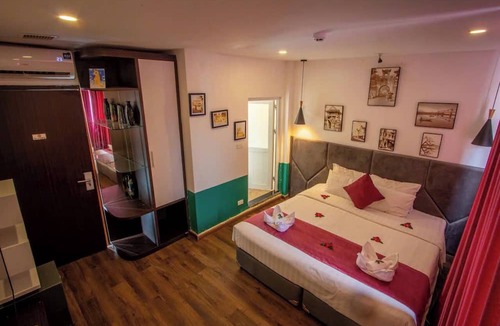 Hang Buom Hotel | NT Elysian hotel