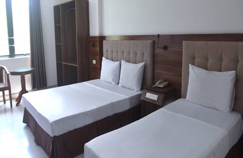 My Đinh Hotel | Thanh Hang Hotel near Emerald My Dinh