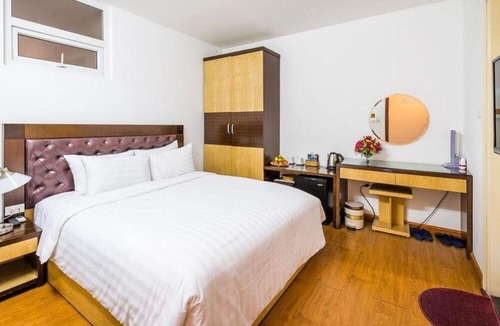 Dich Vong Hau Hotel | OYO 1162 Tu Sakura Hotel