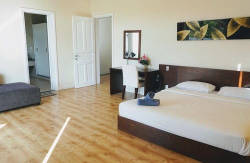 Phu Hai Beach Villa | Villa Panda at Sea Links Golf Resort