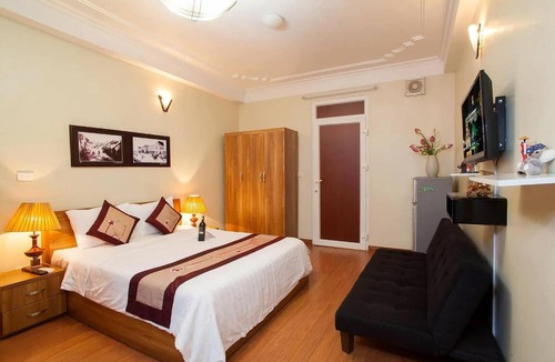 Hang Trong Hotel | Bluebell Hotel