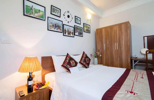 Hang Trong Hotel | Bluebell Hotel