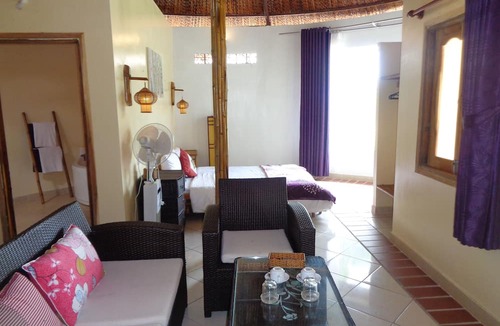 Ong Lang Hotel | Ninila Fruit Farm Bungalow