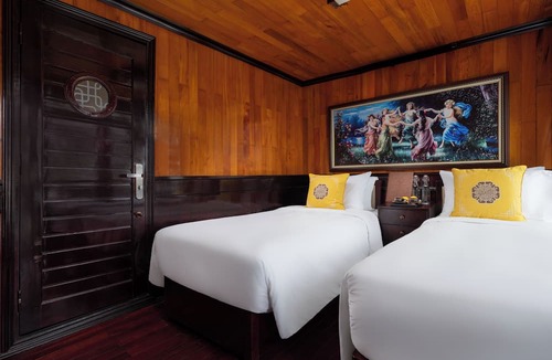 Bai Chay Cabin | halong marina bay cruise