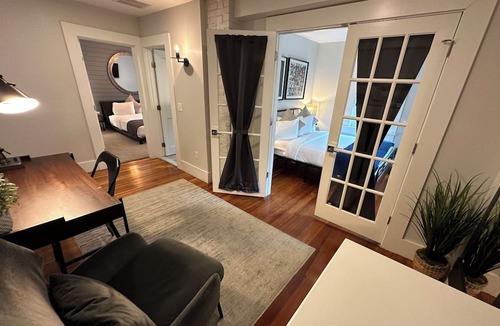 Newport Hotel | Large Three Room Suite 2 Bed/1 Bath/Dog friendly with parking on Historic Pelham St.
