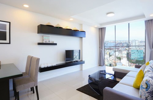 Bach Dang Riverside Apartment | 3BR penthouse ★ crazy view, free rooftop pool, gym