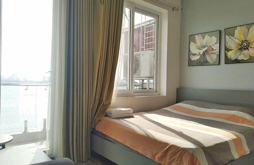 Yen Phu Apartment | Hanoi Home 2 - Lake view Apartment