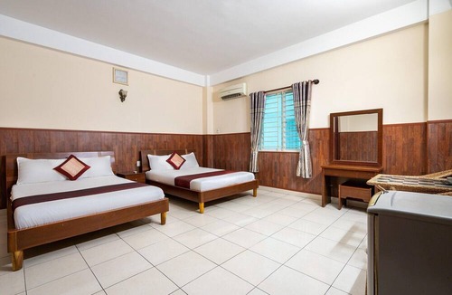 Binh Chanh House | Family-Oriented Stay at Hoang Hau, Vietnam