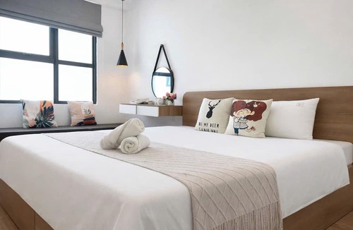 Trung Hoa Nhan Chinh Apartment | Vinhomes D'Capitale - Luna's House