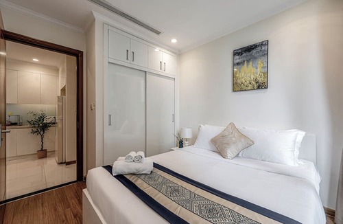 Hang Xanh Apartment | Vinhomes Central Park Apartment by Hava