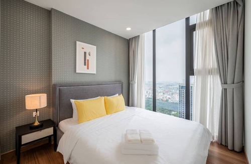 Tan Thuan Tay Condo | Eco Green Saigon - Free Gym & Pool