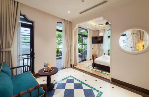 Tho Quang Beach Hotel | Natalie Indochine Mountain Villa Da Nang by Haviland