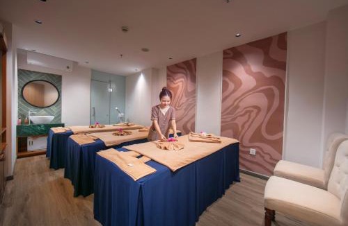 Old Quarter Hotel | MAY DE VILLE Prestige Hotel