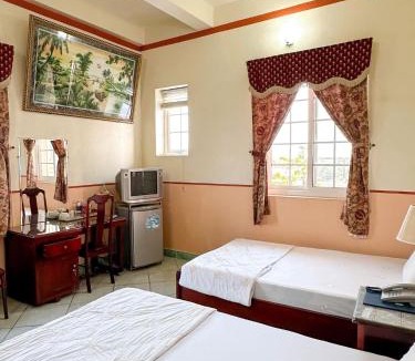 Ninh Kieu Hotel | Khách sạn Nam Sơn