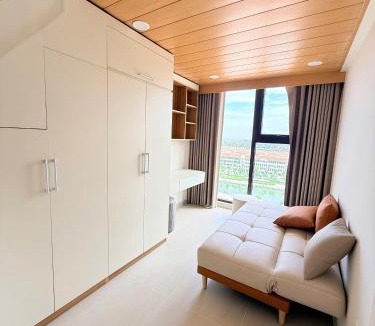 Phu Ly Apartment | Căn hộ duplex 3 phòng ngủ view bắn pháo hoa, nhạc nước