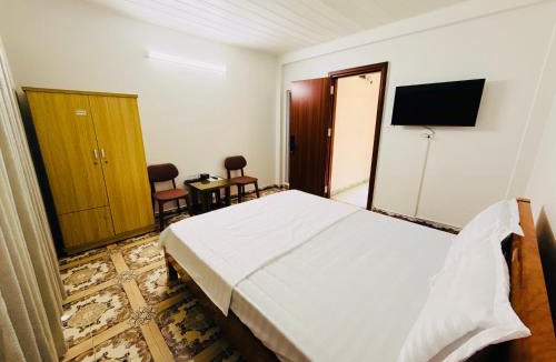 Hang Trong Hotel | Hoàng Kiên Hotel