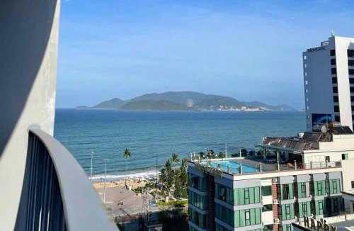 Tran Phu Beach Apartment | Luxury Beach front Room