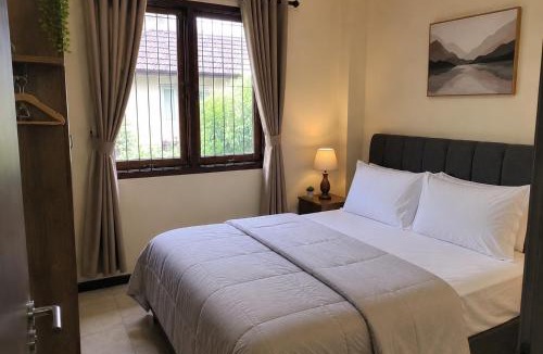 Buon Ma Thuot House | Quán Chay Vạn Village