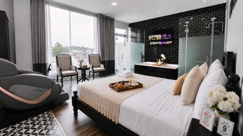 Da Lat Hotel | TTR Skypool View Hotel - Đà lạt