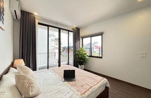 Nhat Tan Apartment | Trinh Cong Son, West Lake - Sunny Nest Apartment