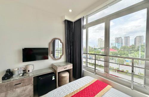 Tan Thuan Dong Hotel | Phú Gia Hotel 464 Nguyễn Văn Linh