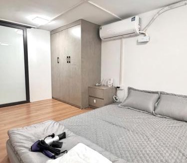 Ba Dinh Hotel | Ho Guom hostel