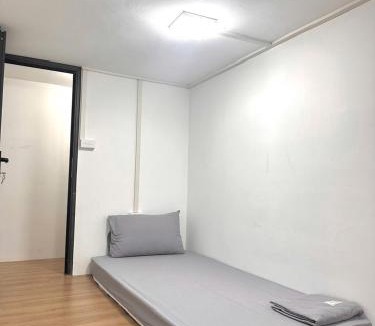 Ba Dinh Hotel | Ho Guom hostel