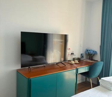 Duong To Hotel | Blue Wave