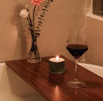 Ba Dinh Apartment | Dear Autumn House
