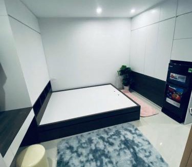 Hai Ba Trung Hotel | The Collective - Hanoi Wooden Suite