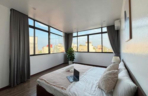 Nhat Tan Apartment | West Lake & Lotte Residence, 200m to West Lake & Lotte Mall