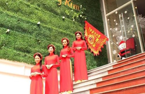 Binh Chanh Hotel | khách sạn hoàng kim