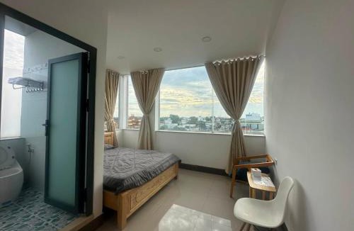Binh Chanh Hotel | khách sạn hoàng kim