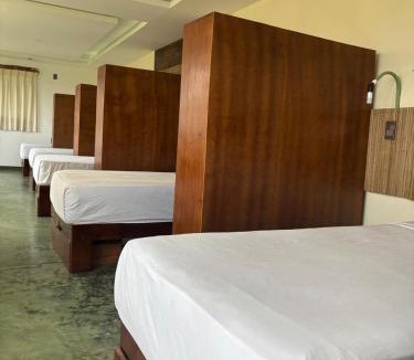 Hidalgo House | Madre Tierra Hostal