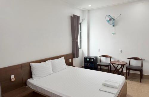 District 12 Hotel | Khách Sạn Hoa Phượng